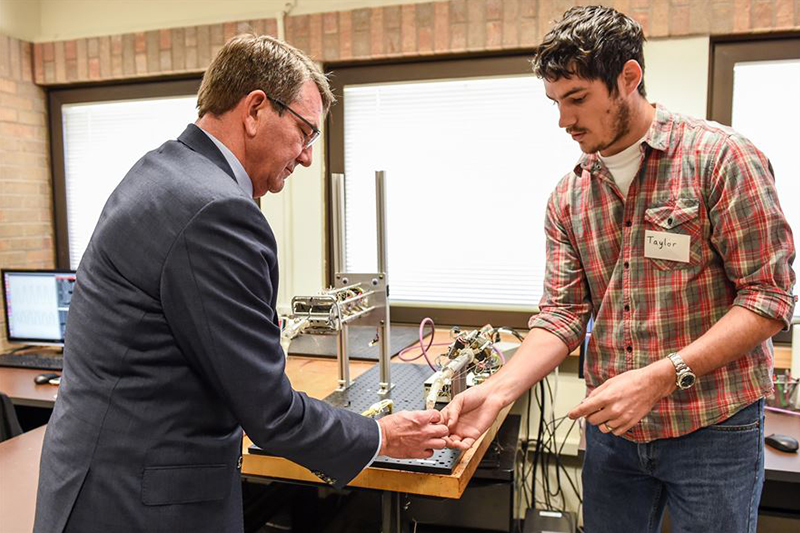 Defense Secretary Ash Carter tours the Rehabilitation and Neuromuscular Robotics Lab.