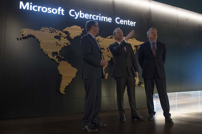 Defense Secretary Ash Carter tours the Microsoft Cybercrime Center in Seattle